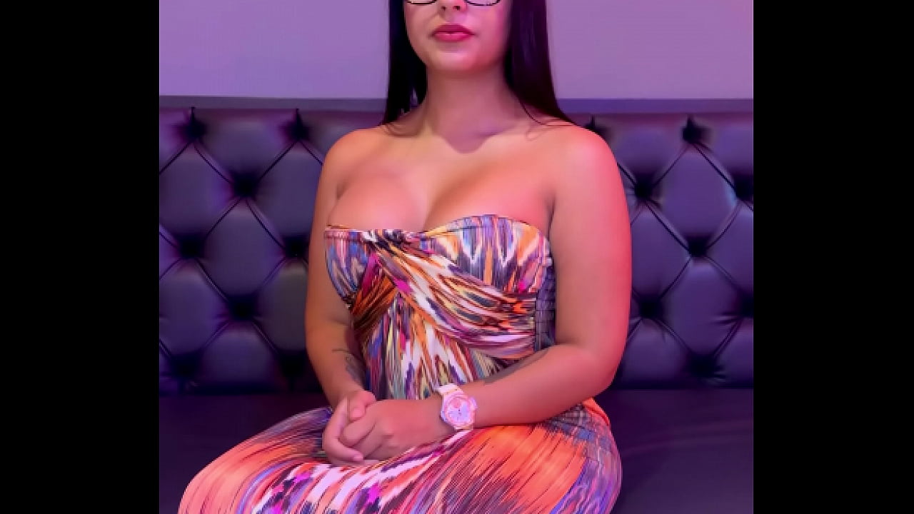 Modelo colombiana es follada por un extra&ntilde;o en su primer casting