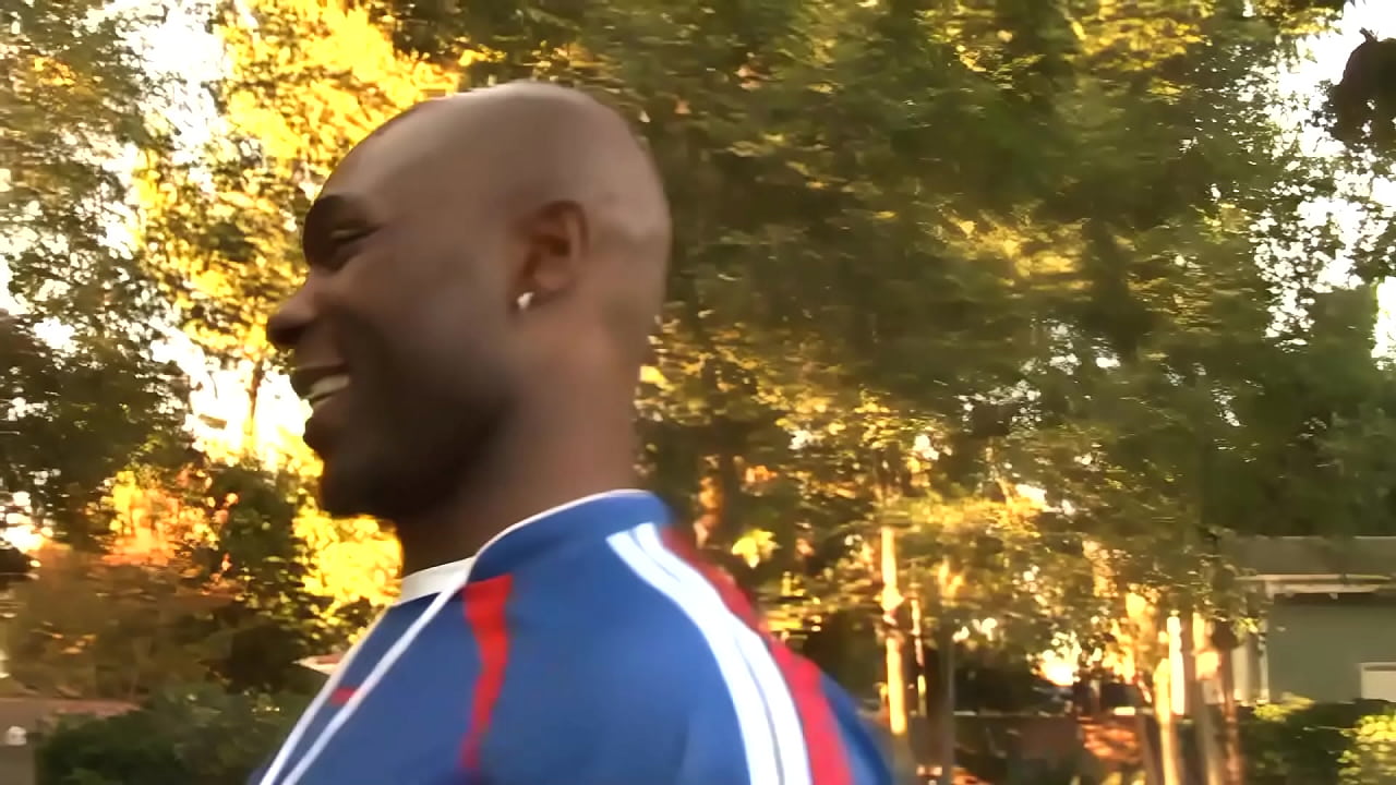 Mone Divine Loves Sucking Two Cocks At Once, But Prefers A Dp Threesome