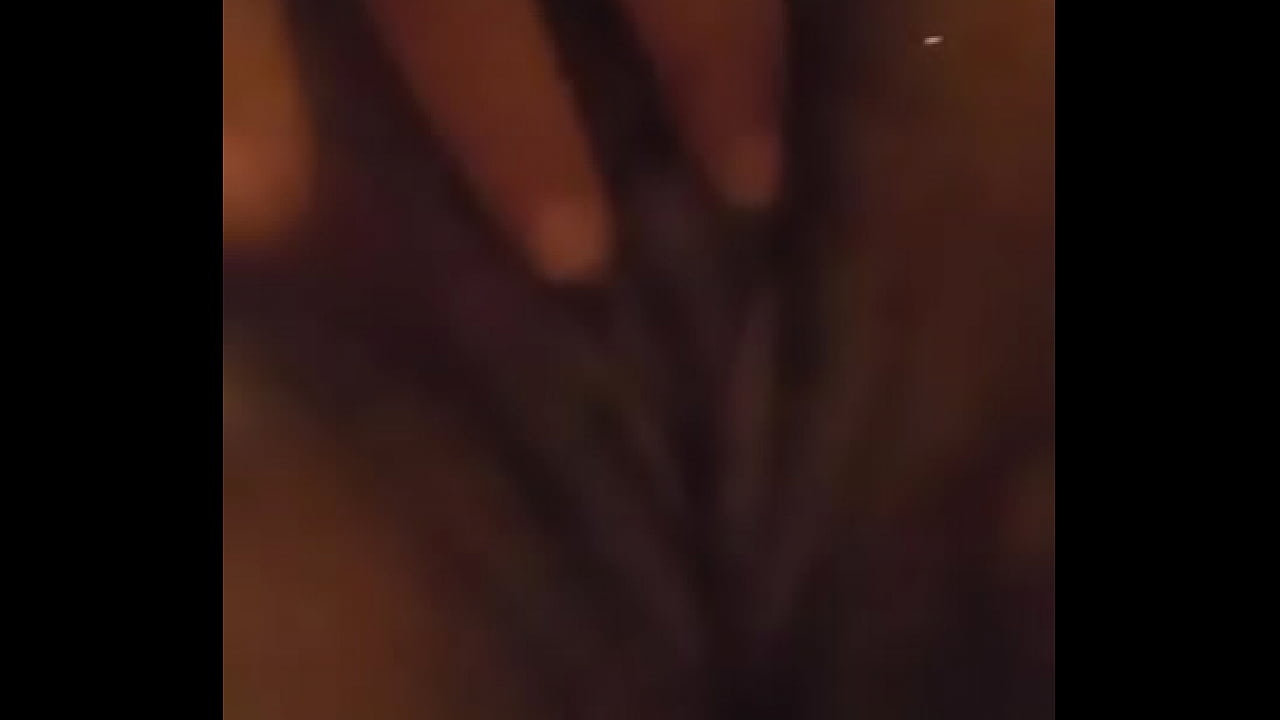 Karla flores puta zorra barata se graba para enviar el v&iacute;deo a sus amigos