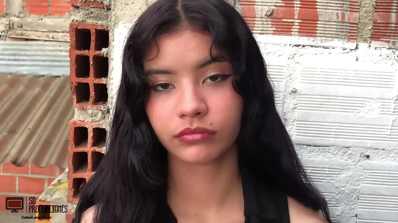 Le pido ayuda a mi vecina para una secci&oacute;n de fotos y me pongo bien caliente HL