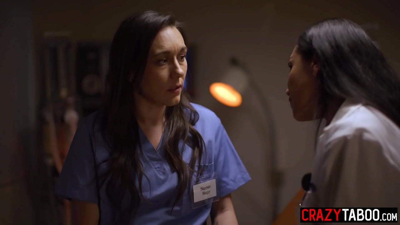 Big ass MILF seduced hot doctore and enjoyed kissing and lesbian sex with pussy licking