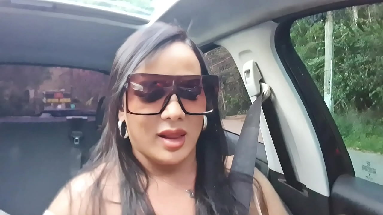 Hora extra dentro do carro .