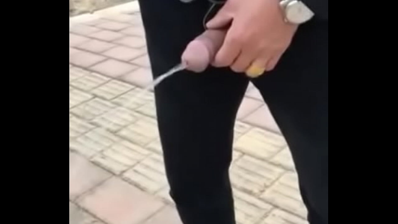 Old man flashes cock outdoors