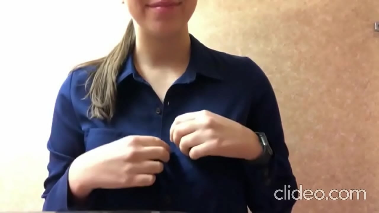 Amiga me ense&ntilde;a sus tetas por whats