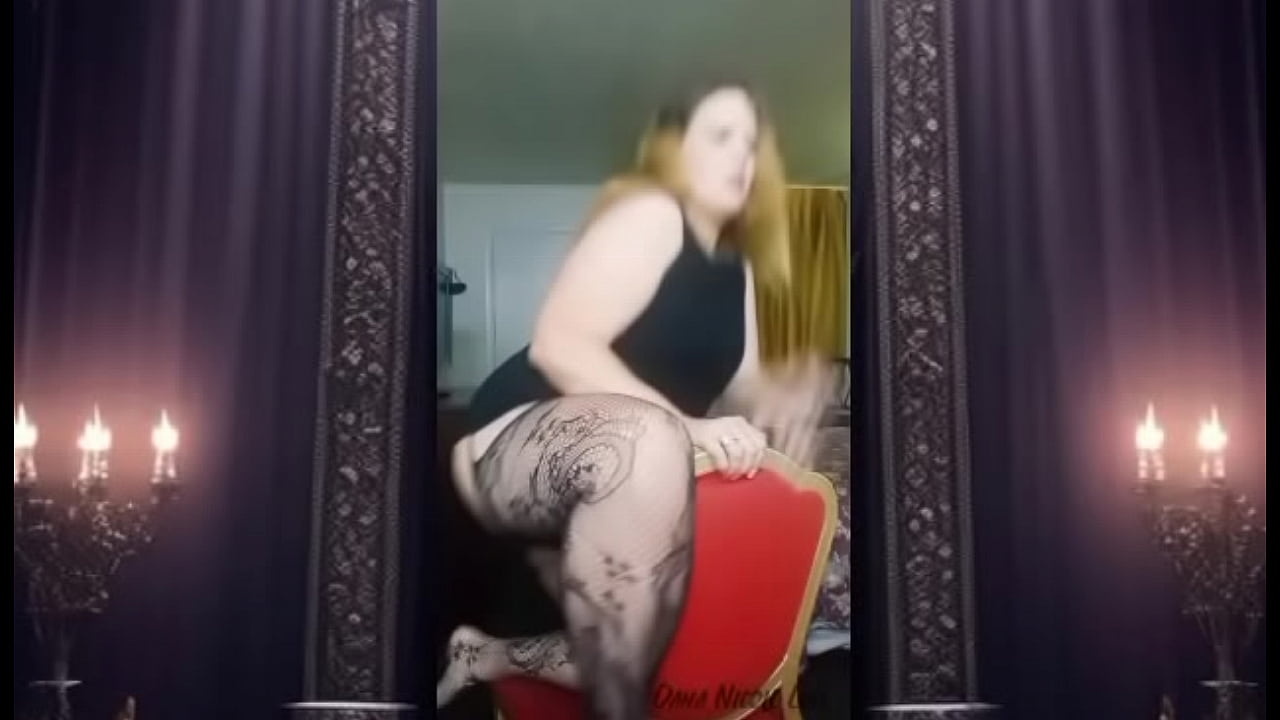 Sexy blonde goddess pussy worship