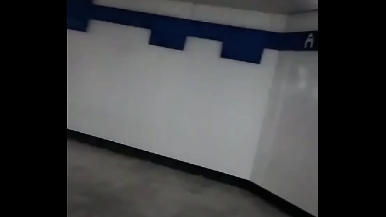 Jaja imag&iacute;nate vivir en Suiza y. .. tener un buen sistema de transporte p&uacute;blico  mejor ponte los aud&iacute;fonos mi reyn ...