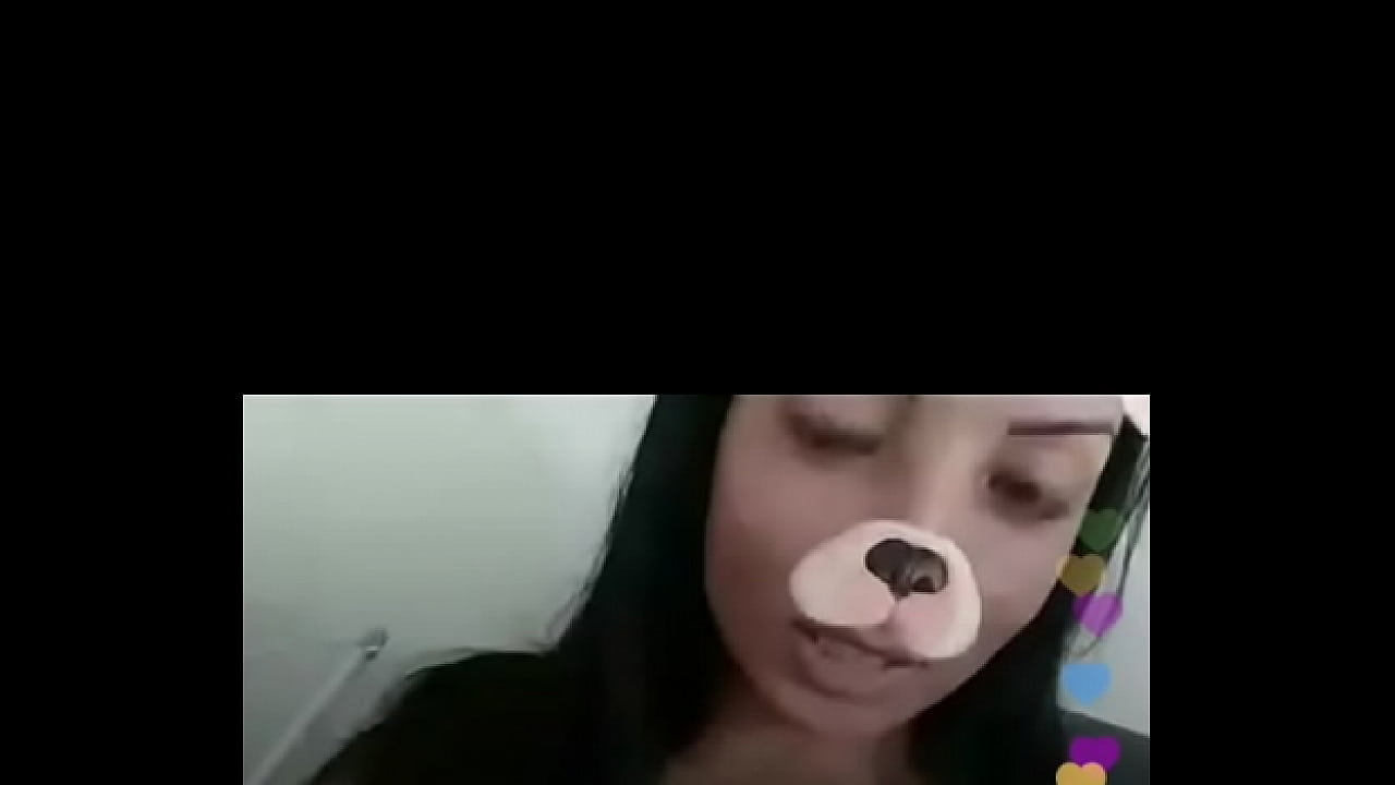 102moreninha safada do rio mostrando o rabinho ao vivo (assistam)