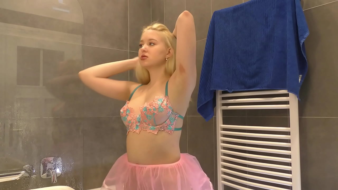 Flashing her big ass in the bathroom was just the beginning of falling in love with her