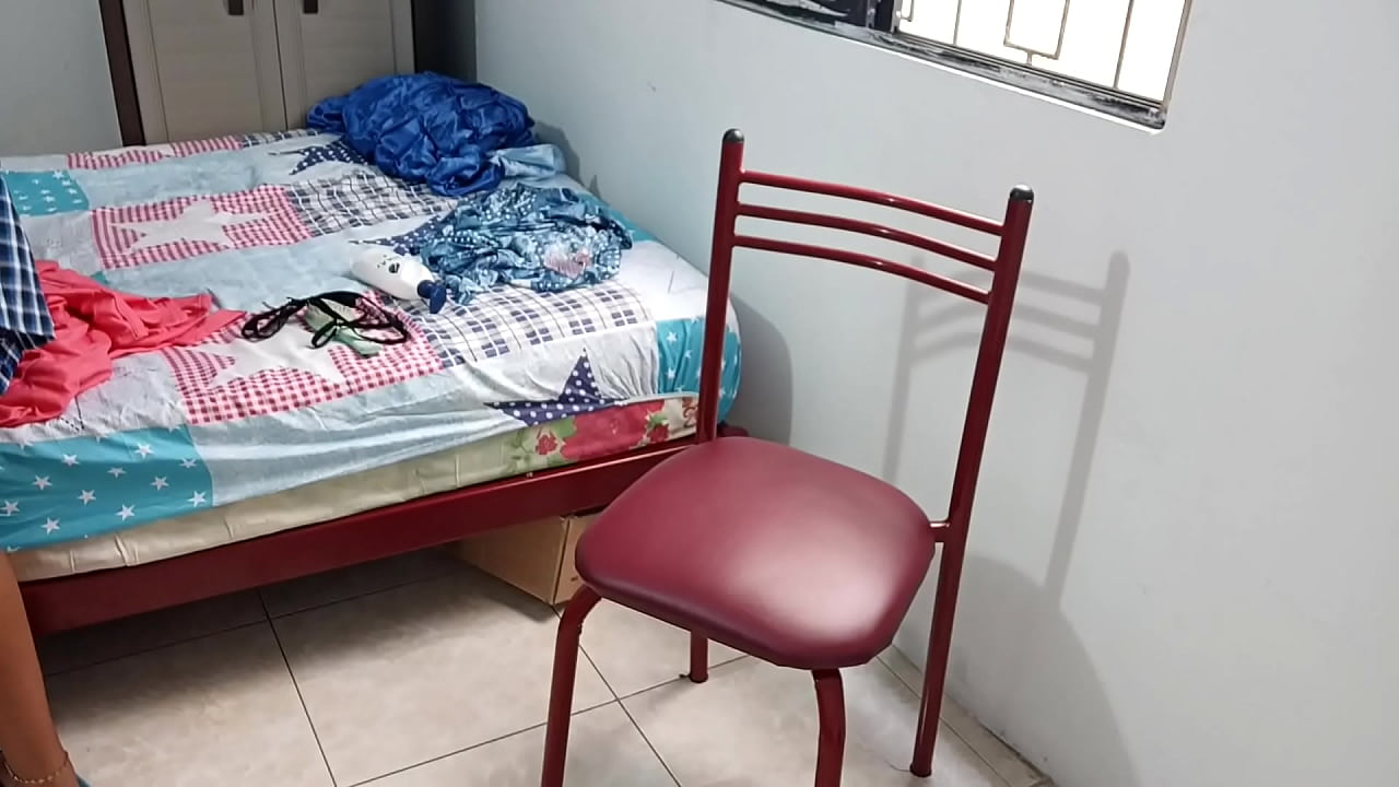 18 year old rich miss masturbating her rich pussy