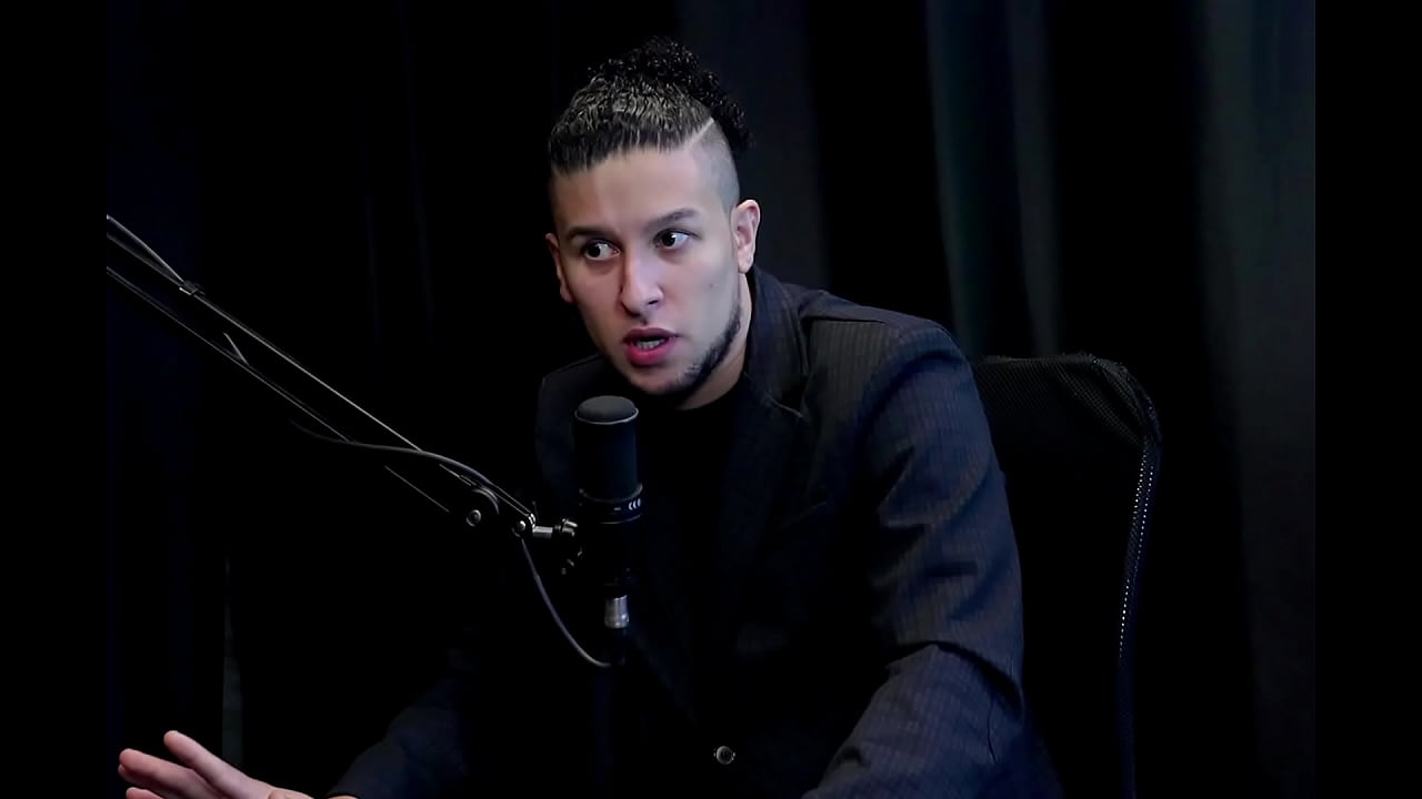 Squirting n&atilde;o &eacute; xixi, quanto mais a mulher se cobra mais dif&iacute;cil &eacute;, e quando foi atender na casa de swing... - Cadu sem F&ocirc;lego (WATCH ON: SHEER/RED)