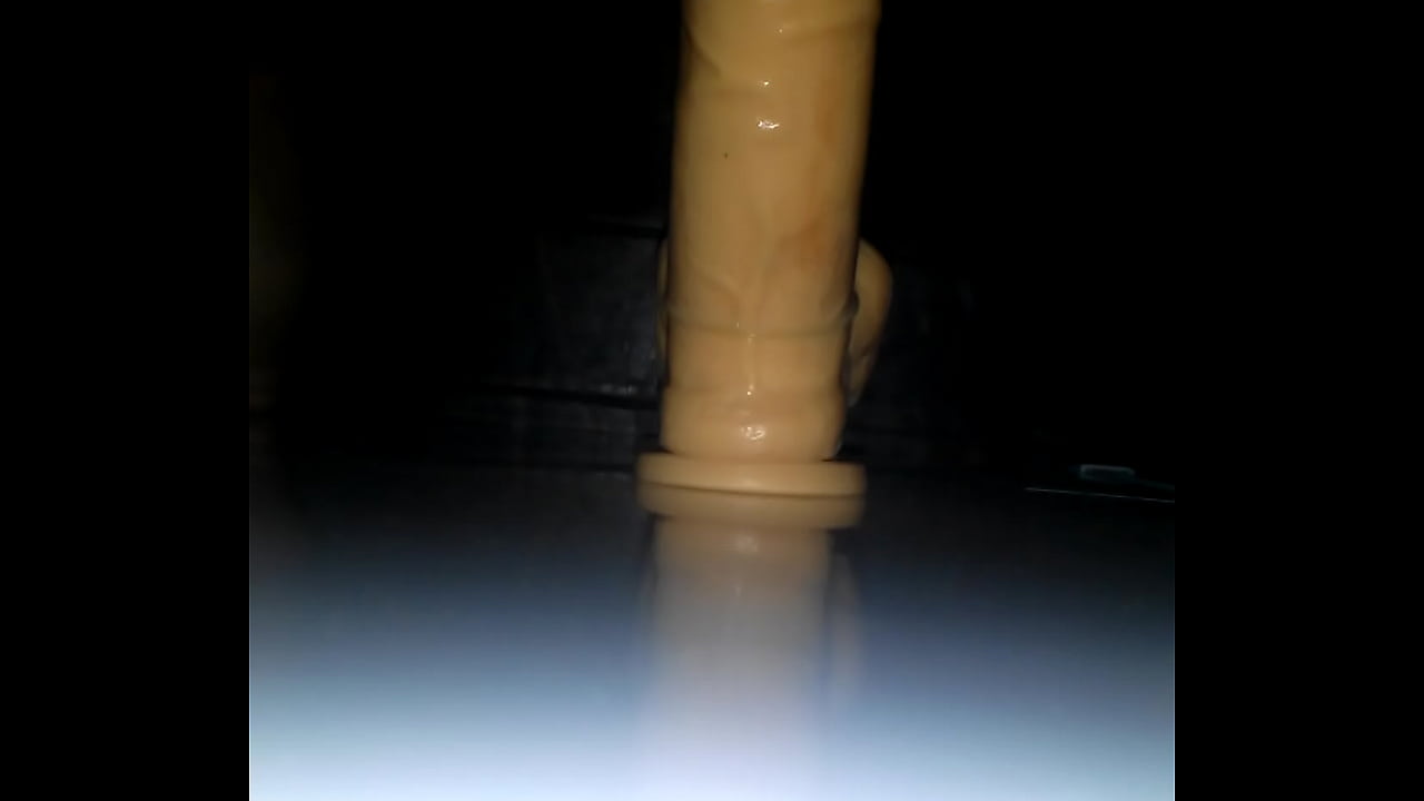 Giant Dildo Breaking my Ass