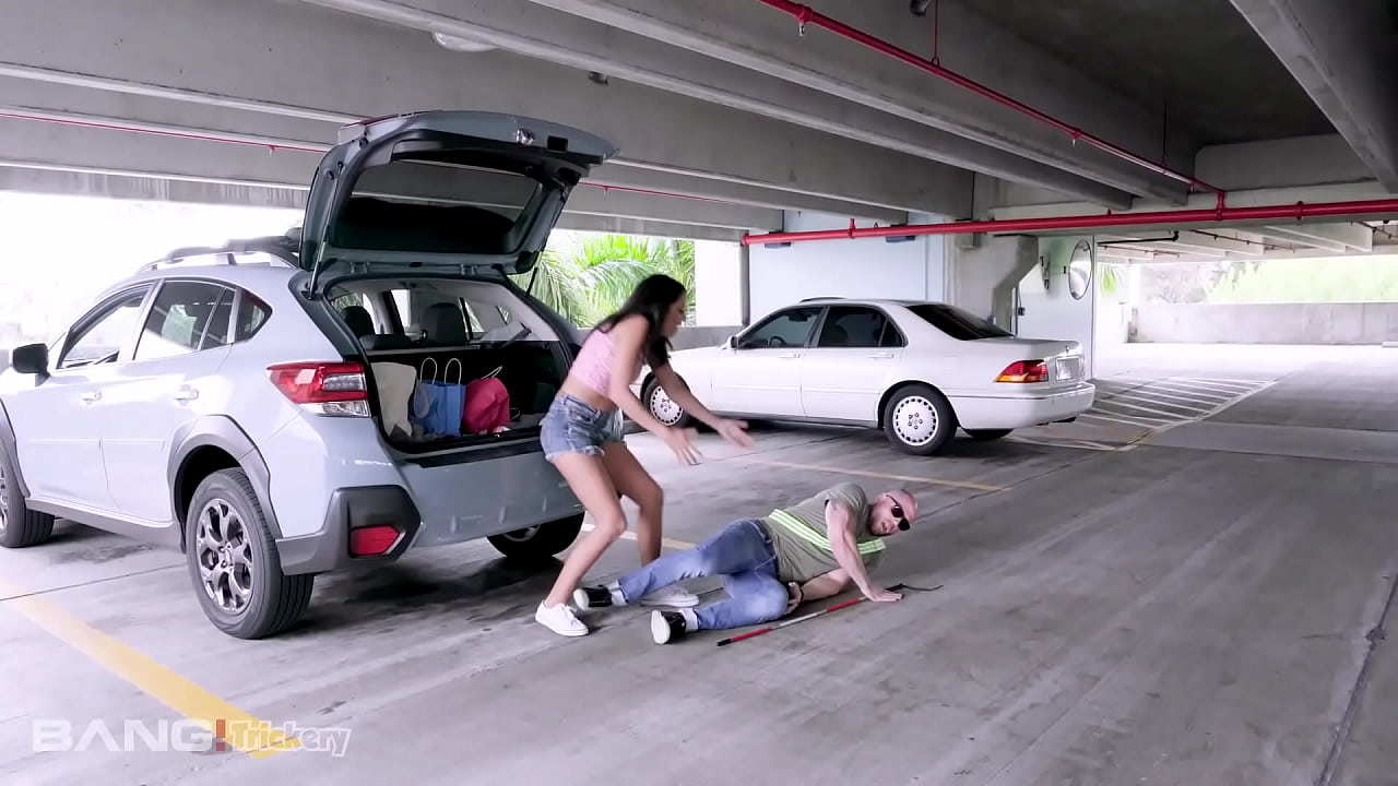 Trickery - Teen Fooled Into Thinking She Is Fucking A Blind Man