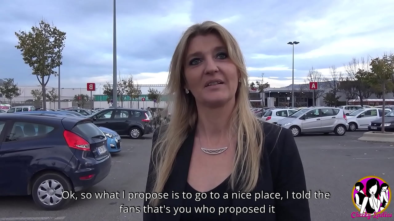 Ana&iuml;s gets hardcore assfucking