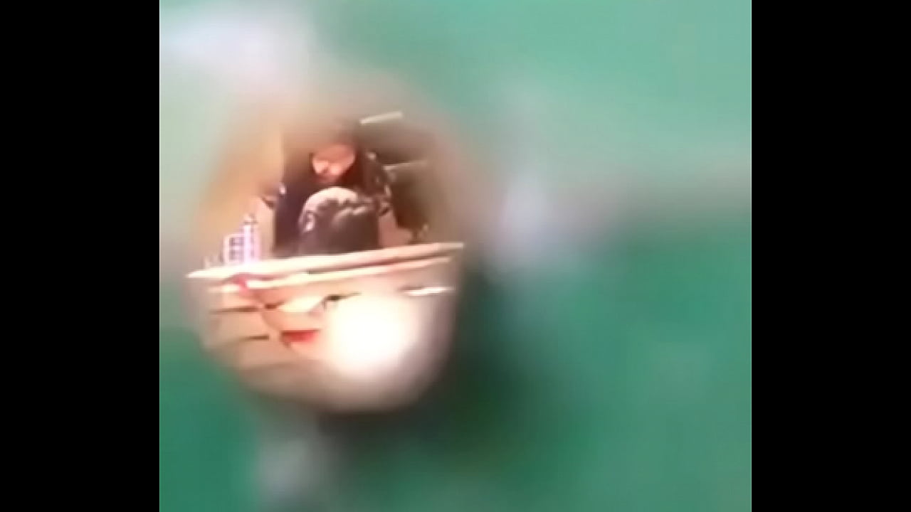 cachando en el parque