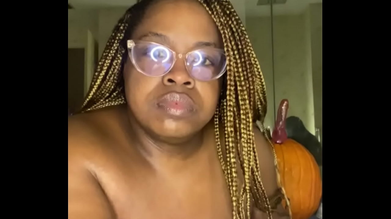 Bbw enjoys dildo ride