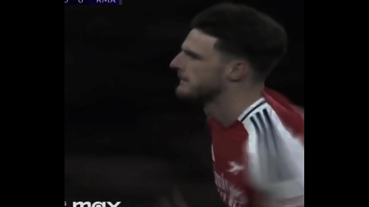 Ingl&ecirc;s se alimenta do bumbum da menina espanhola