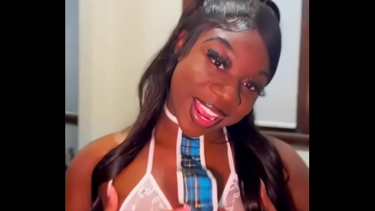 Lola Black XXX Creamy Ebony School Girl