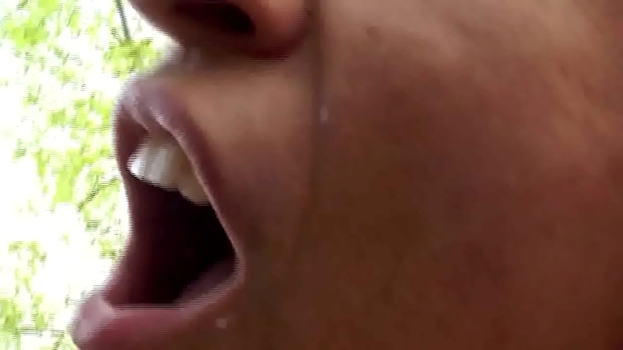 Mia moglie &egrave; una gran puttana, le piace scopare con tutti gli uomini