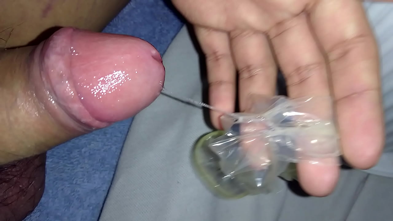 paja con condon usado roto