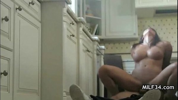 Seriously sexy mom cums hard