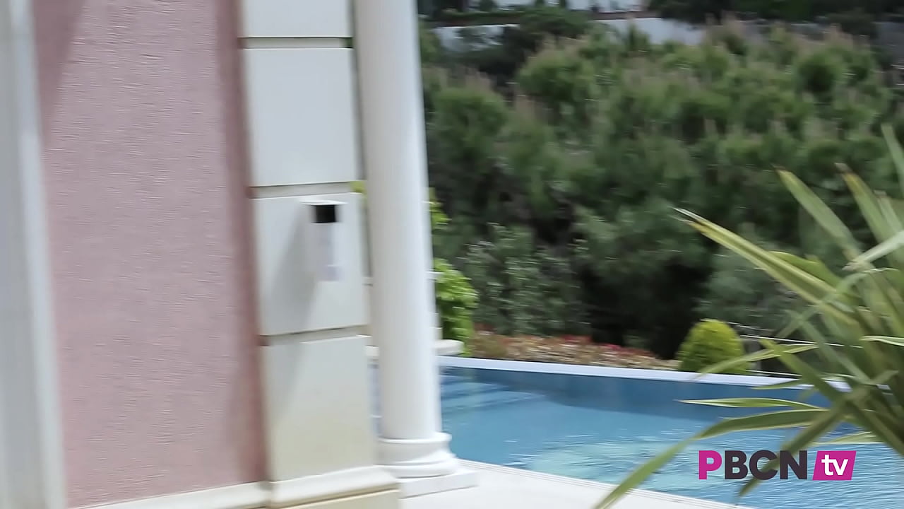 Behind the scenes in a porn shoot with Emilio Ardana and Ol&eacute; pornstar and youtuber | Full video on YouTube subscribe to your channel because more are coming! English subtitled on YOUTUBE Link at the video