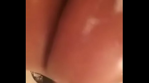 Big booty Goddess showing off her ASSets