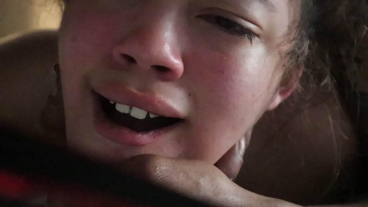 MULLA FUCKS MAE TIL SHE TAPS OUT