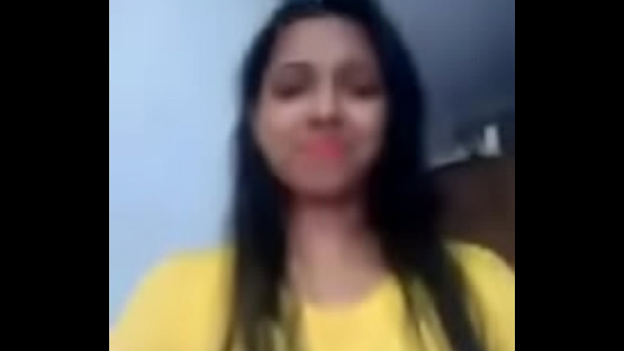 Desi-girl-playing-pussy