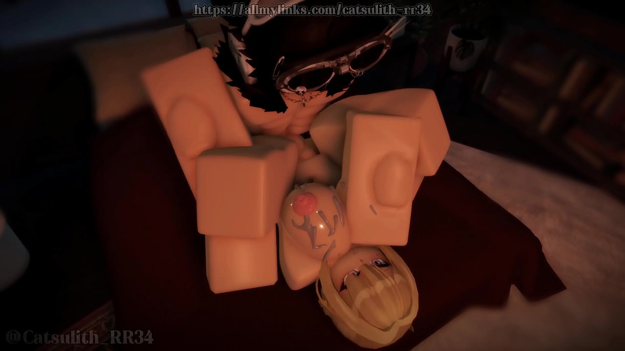 Snuck to the back for cheeky sex with Evelyn | Short