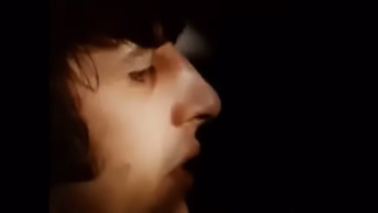 Hey Bulldog (oficial video)