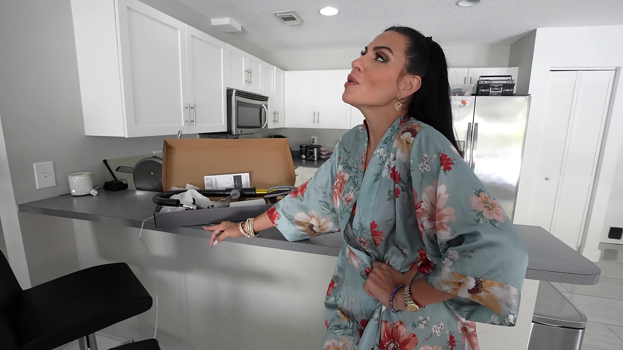 Latina Neighbor Is A Slut For BWC