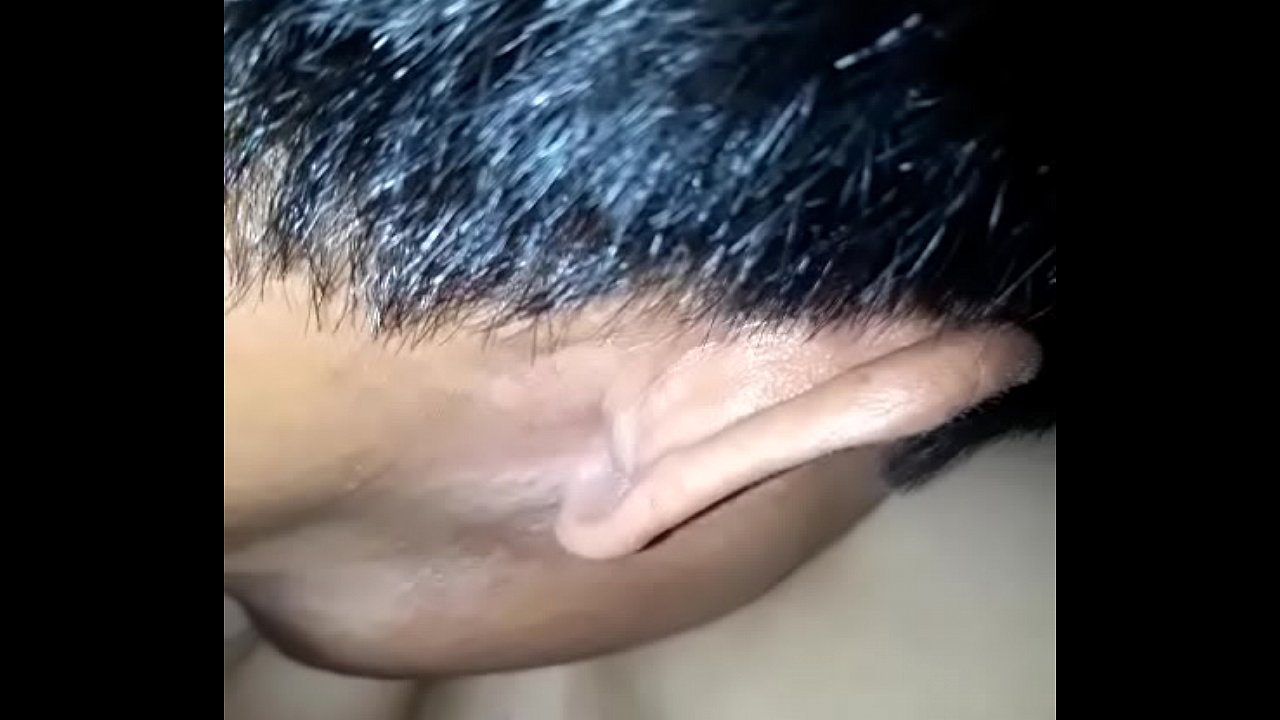 Vợ v&agrave; bạn chồng l&agrave;m t&igrave;nh khi bạn vắng nh&agrave;