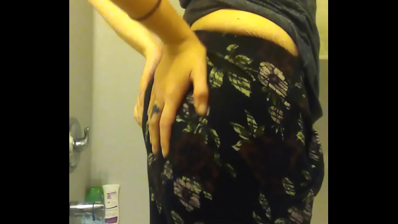 Young slut strips in bathroom until calls