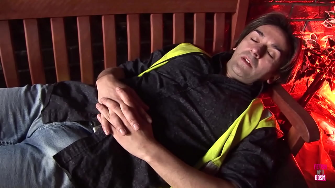 The feral feline approached a laborer to engage in sexual intercourse in close proximity to the building site