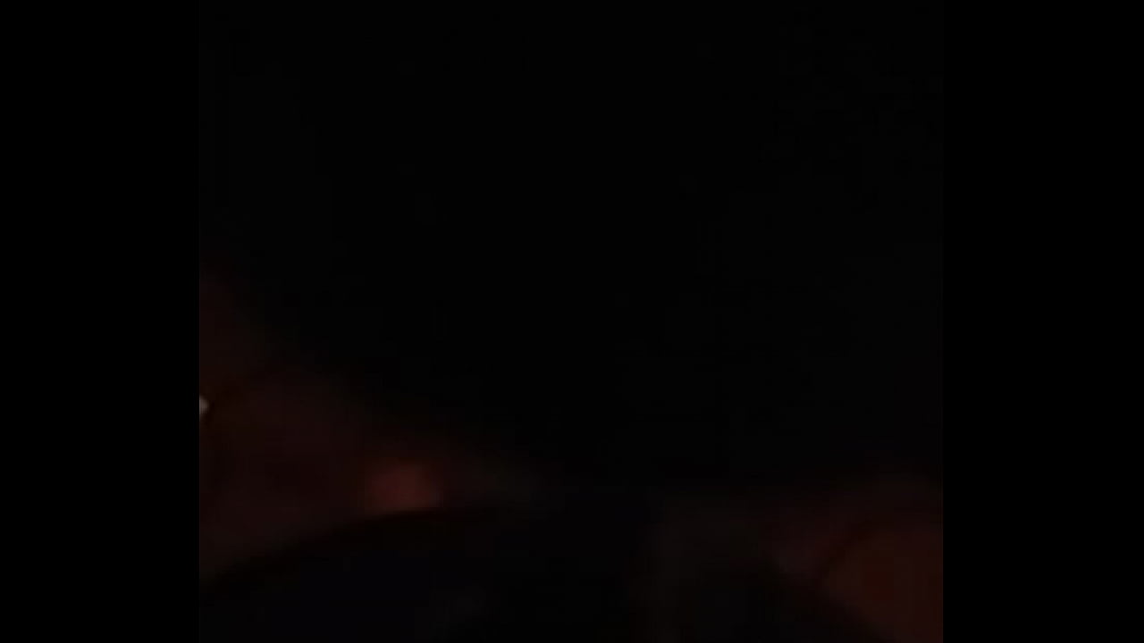 She sucking balls n all