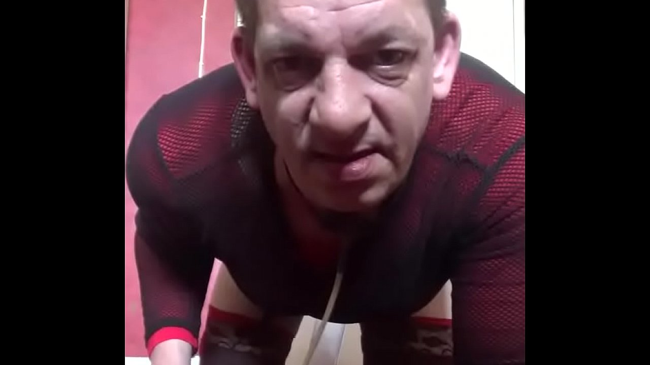 wants to d. own piss while being assfucked