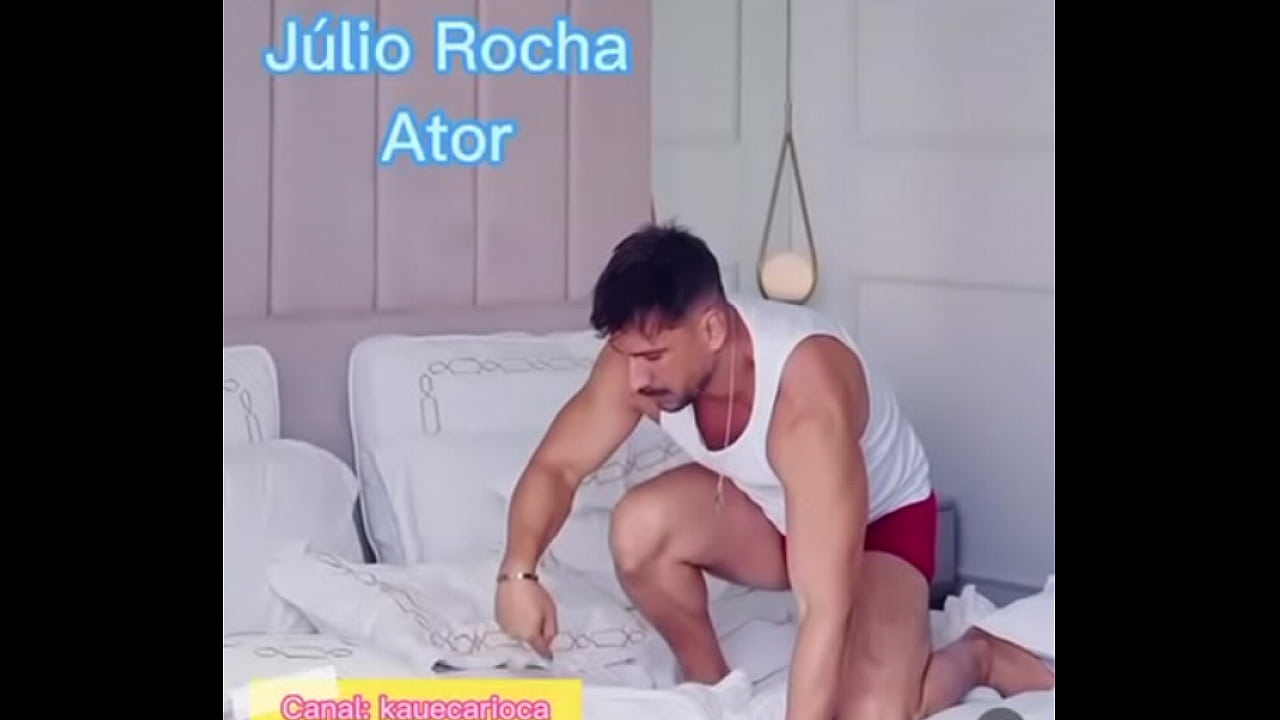 Ator da globo J&uacute;lio Rocha de cueca muito gostoso