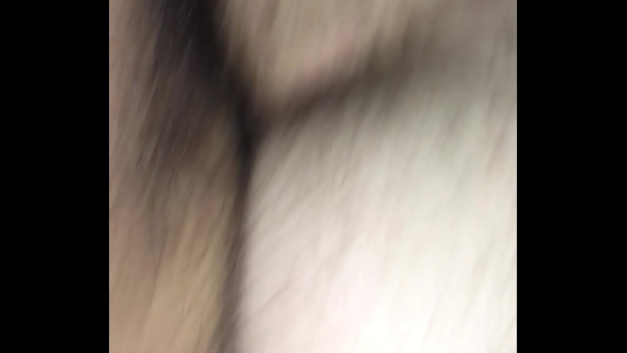 Dando meu rabo peludo pro pau grosso destruidor