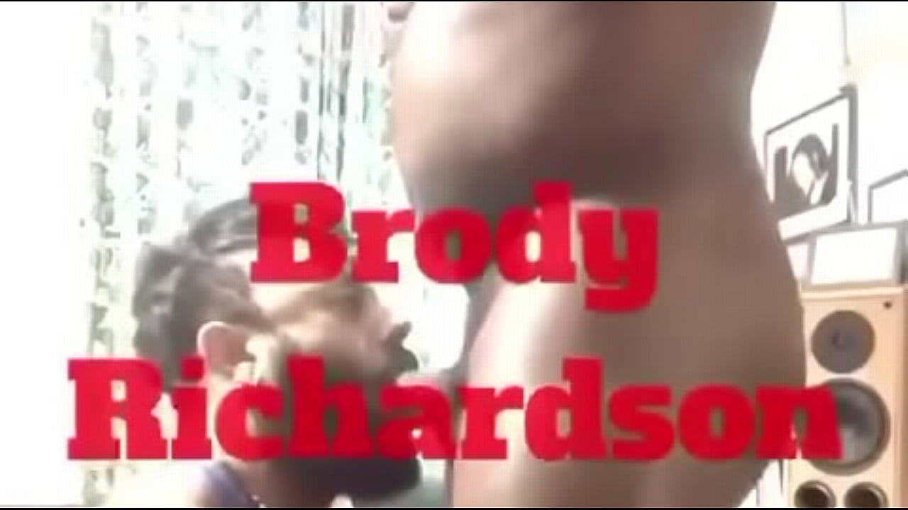 Interracial Muscle Sex & Camming Assplay Show