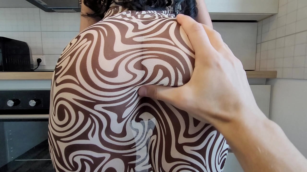 Sex with a kinky stepmom in the kitchen. She wants sperm in pussy