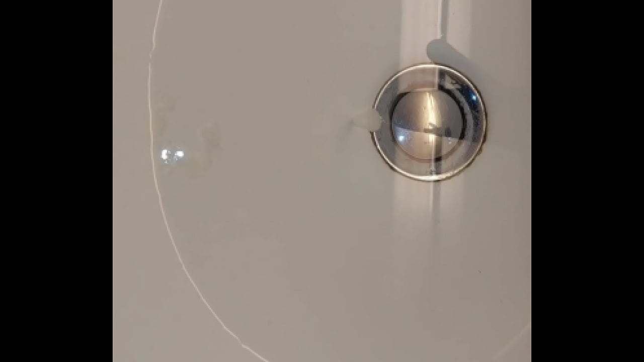 Sperma mea aruncată &icirc;n chiuveta