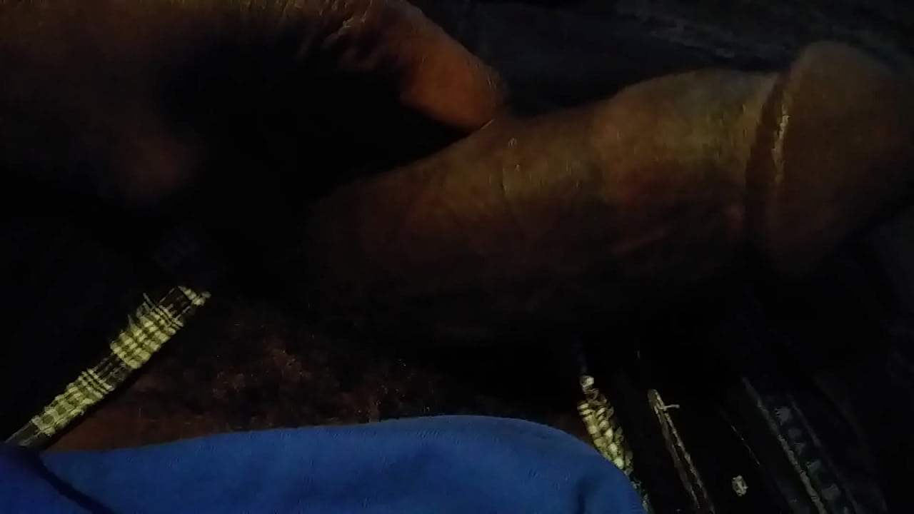 Migue in solo dick handling