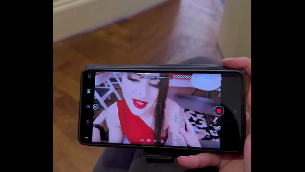 Hmmm, what is going on BTS?StacyCruz Xxx is my camera girl for today ️ KinkyGirlsBln EthanSkyX