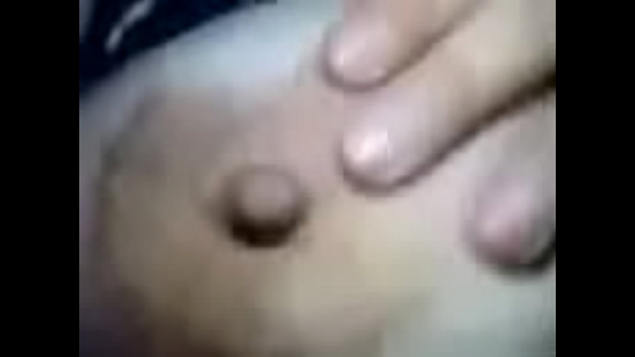 CLAUDIA PATRICIA TOCANDO SUS MELONES