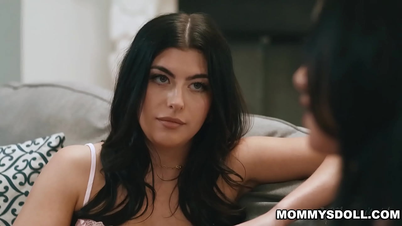 Jennifer White and Gal Ritchies sex session