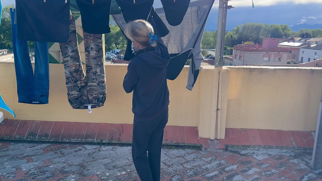 I FIND MY OLD ONE HANGING CLOTHES AND I END UP CUMMING IN HER MOUTH