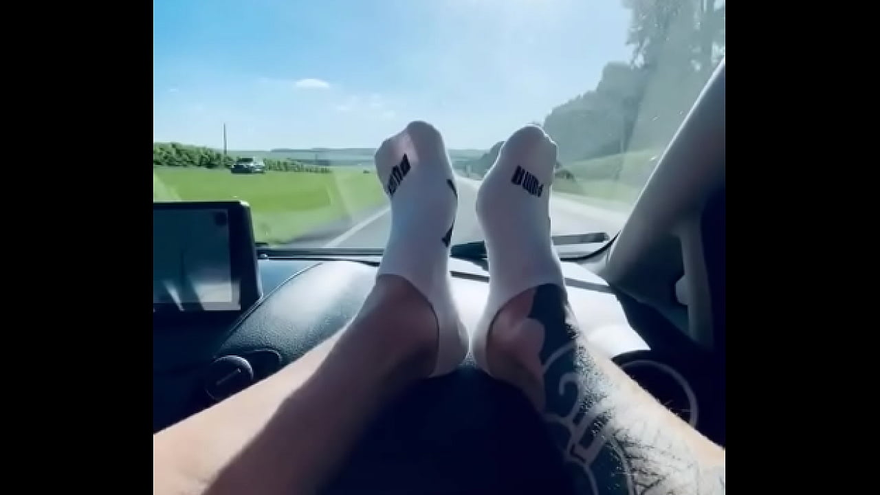 O que voc&ecirc;s fariam com eles? #feet #feetcontent #fetichiste divulgaboy18 sabordmacho DivulgaPutos SoParaDivulgar se...