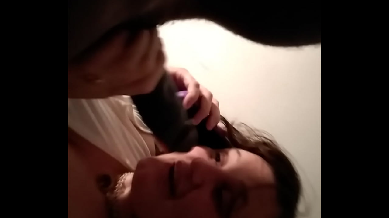 Suckin the bbc while on the phone with hubby