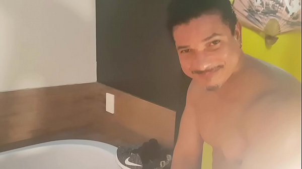 Quer participar das festas do produtor El Toro De Oro (Produtor) !!!!! adiciona Eltoro de Oro  Paty Bumbum e casal de primos ( manda seu contato )