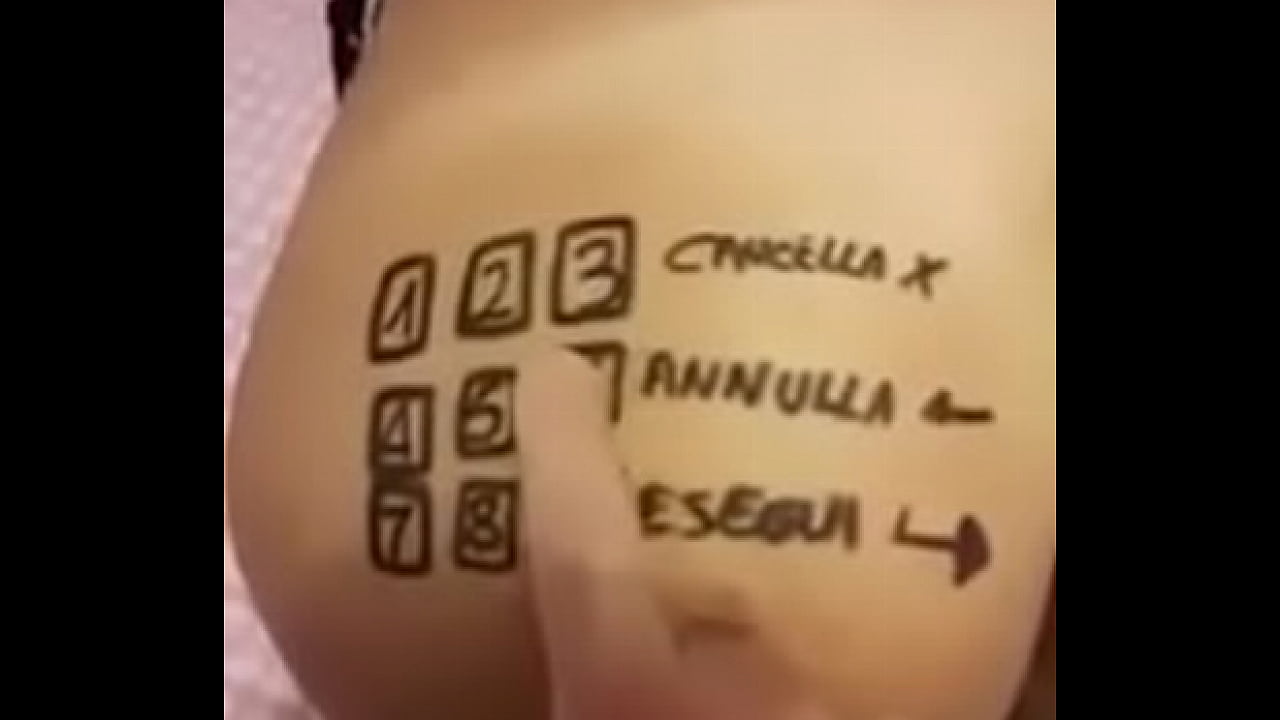 Passando o cart&atilde;o na safada...